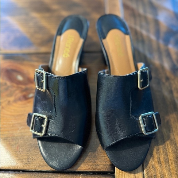 J. Renee Black Leather Upper Slides | Sz 9 M | 2 1/2” Heel | Memory Foam Insole - Picture 3 of 9